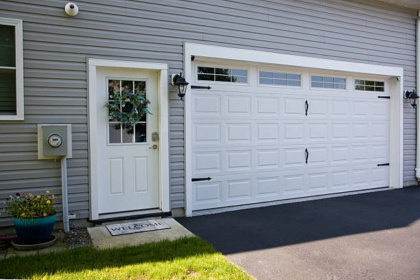 24/7 Emergency Garage Door experts in Lovington, IL